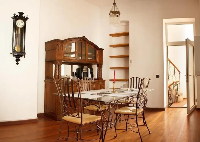 Cluj Apartments شقة